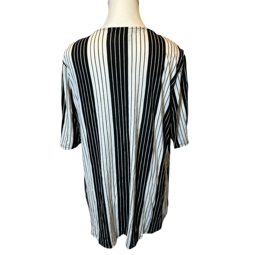 Robert Louis Black and White Wrap Blouse - Picture 2 of 7